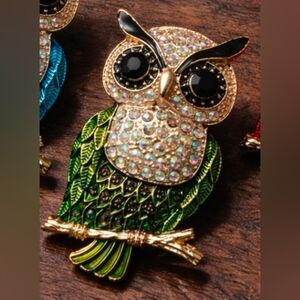 Green & Golden, Mint Colorful Crystal Owl Brooch, Chunky.